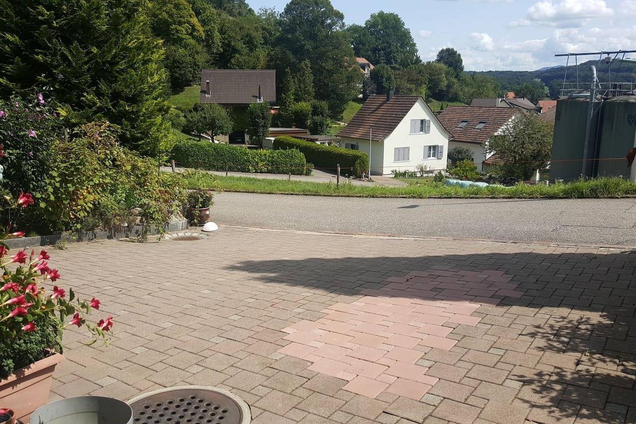 Bed and Breakfast Mona'S Sleep & Go Buren  Exterior foto