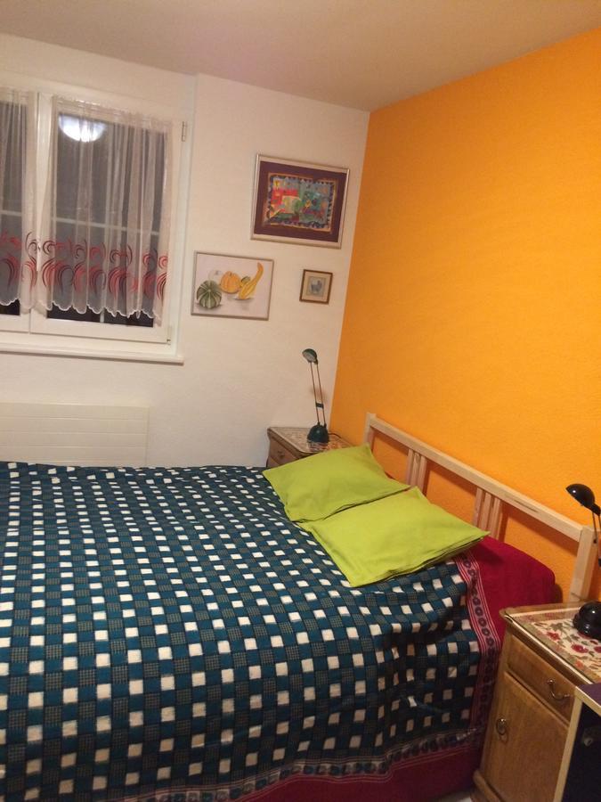 Bed and Breakfast Mona'S Sleep & Go Buren  Exterior foto