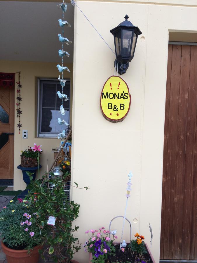 Bed and Breakfast Mona'S Sleep & Go Buren  Exterior foto
